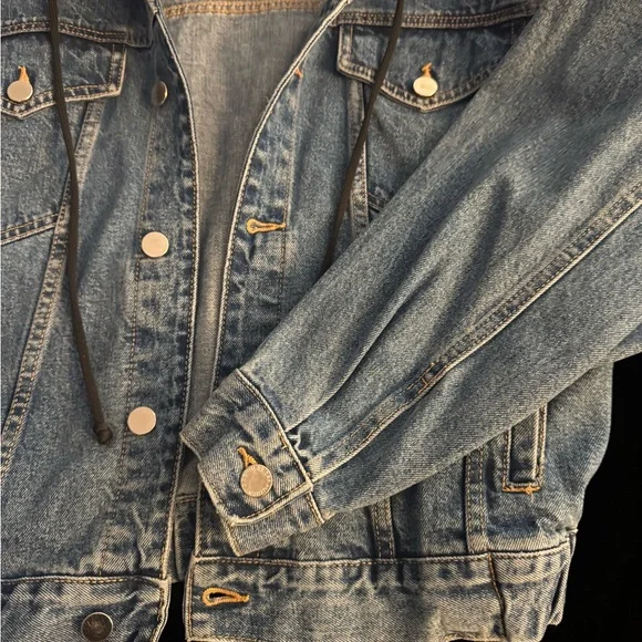Zara Blue Denim Jacket with Black Hood - Picture 2 of 8
